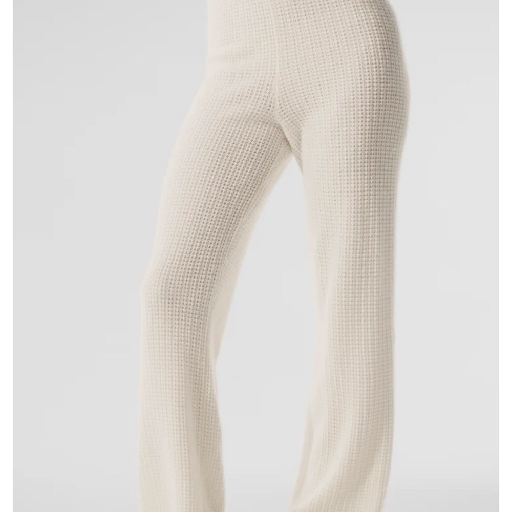 ALO Cashmere High-Waist Plush Waffle Pant